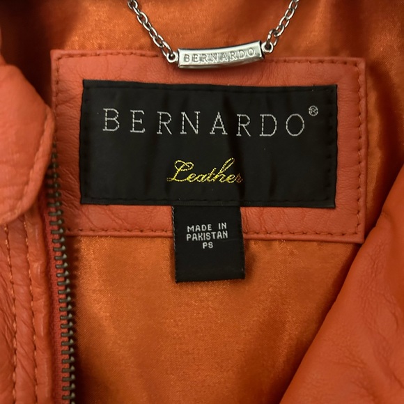 Bernardo Burnt Orange Genuine Leather Jacket Size Small - Picture 3 of 5